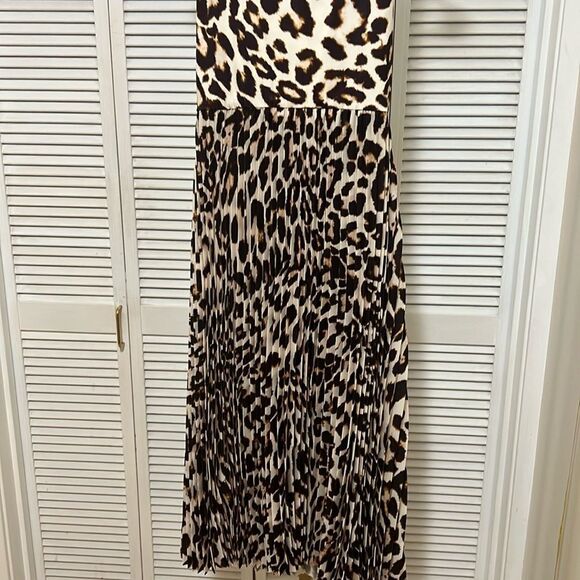 👗 NWT Le Superbe Cathouse Pleated Dress – Size M 👗 - Picture 4 of 11